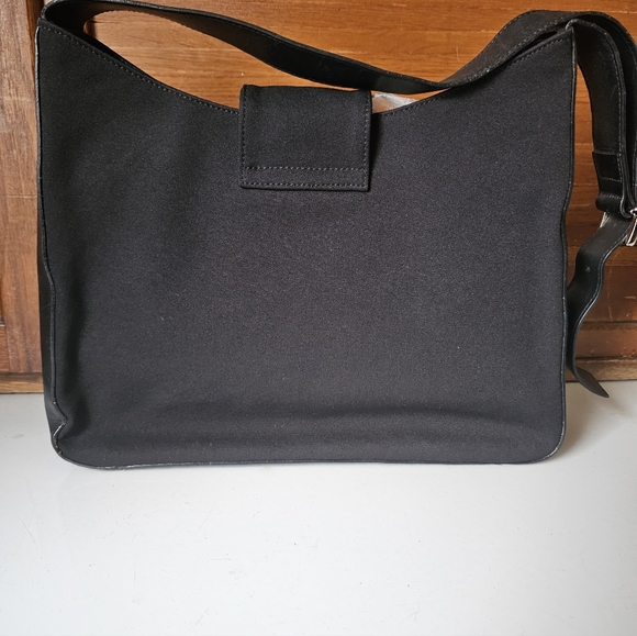 Salvatore Ferragamo Giancini Black Shoulder Bag Vintage 21 0195 GUC 2001 - Picture 3 of 14